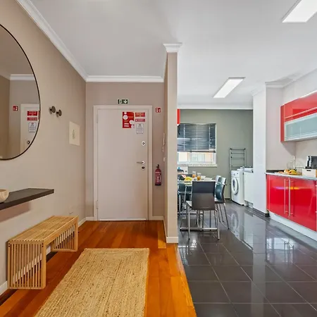 Lunar Garajau Apartment